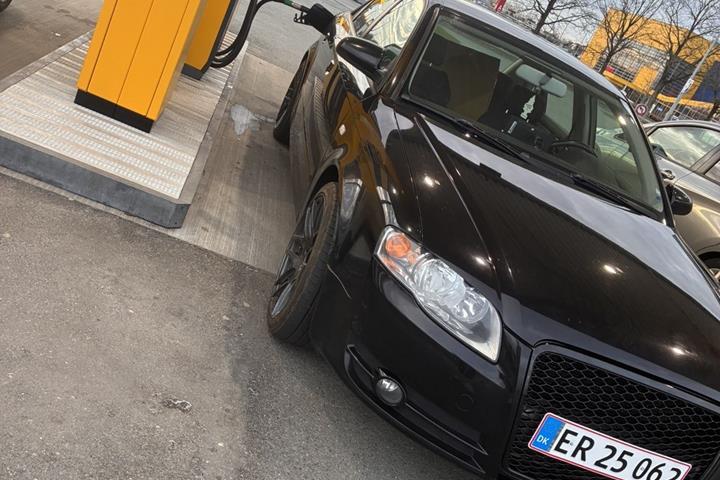Sort Audi A4 fra 2006