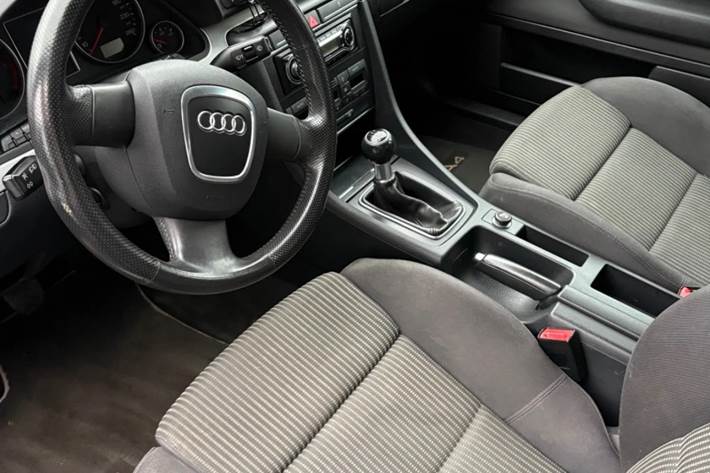 Sort Audi A4 fra 2006