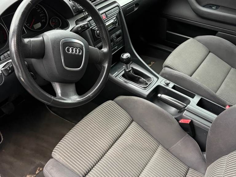 Audi A4 2,0 LIMOUSINE