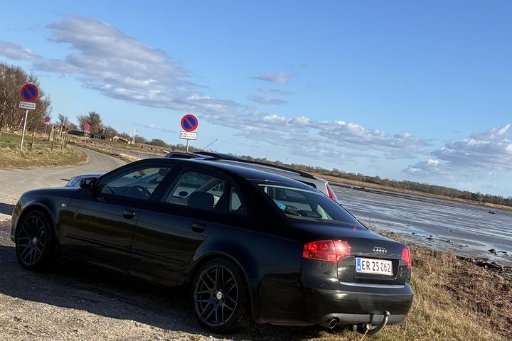 Sort Audi A4 fra 2006