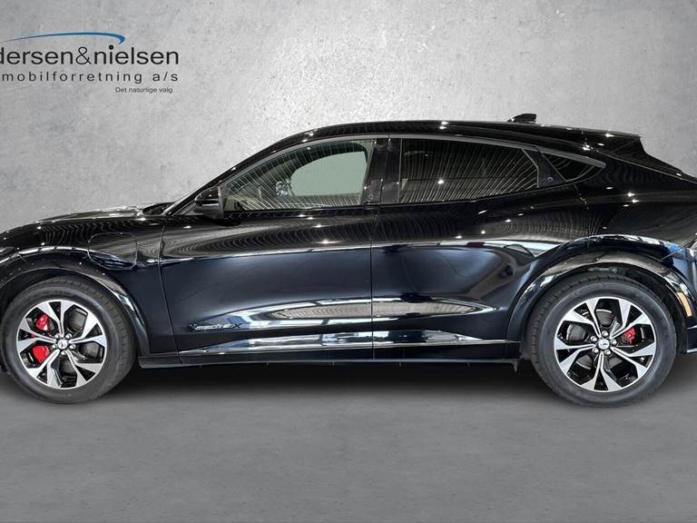 Ford Mustang Mach-E EL UR Premium 294HK 5d Aut.