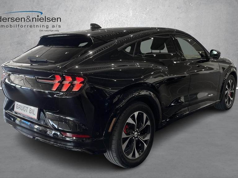 Ford Mustang Mach-E EL UR Premium 294HK 5d Aut.