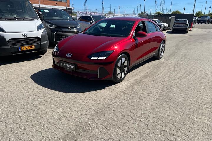 Rød Hyundai Ioniq 6 fra 2026