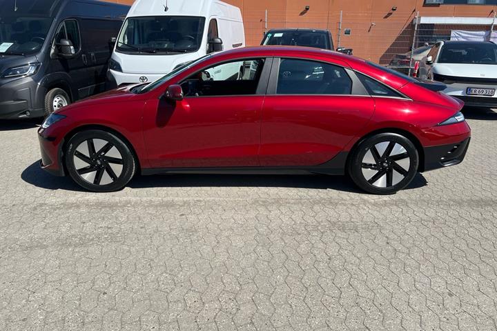 Rød Hyundai Ioniq 6 fra 2026