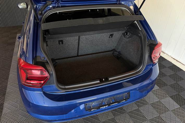 Blå VW Polo fra 2018
