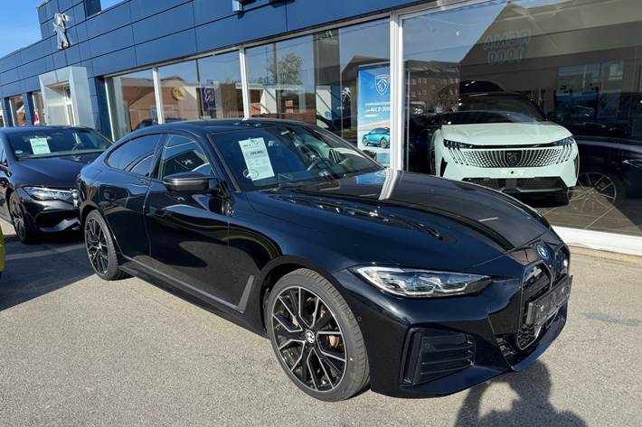Sort BMW i4 fra 2024
