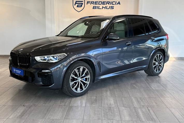 Sort BMW X5 fra 2020