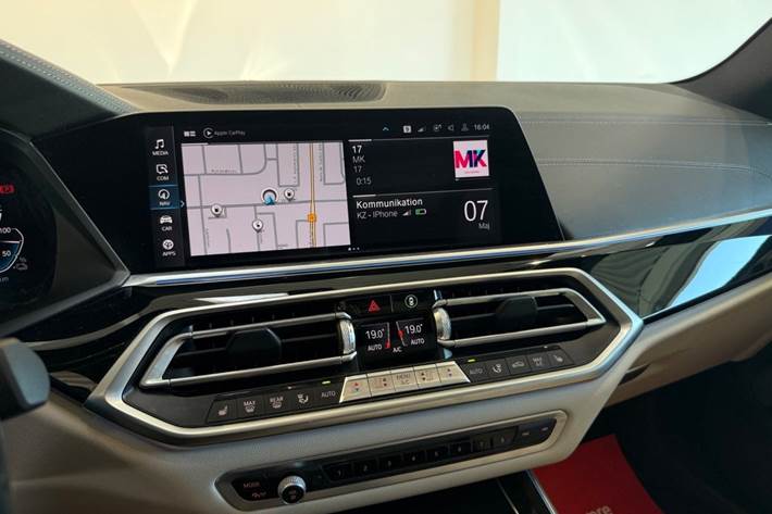 Sort BMW X5 fra 2020