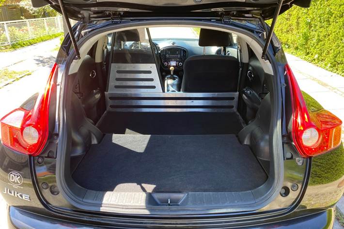 Sort Nissan Juke fra 2011
