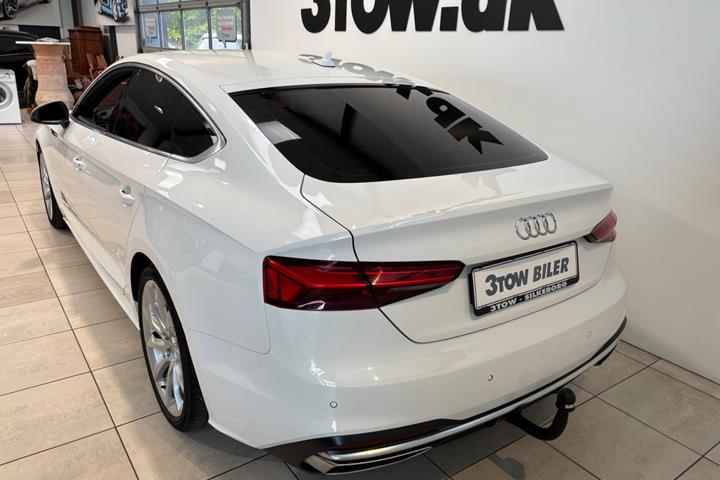 Hvid Audi A5 fra 2020