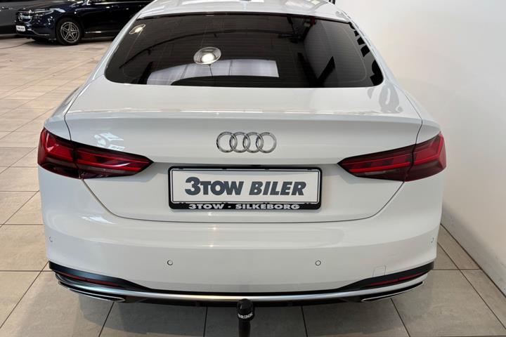Hvid Audi A5 fra 2020