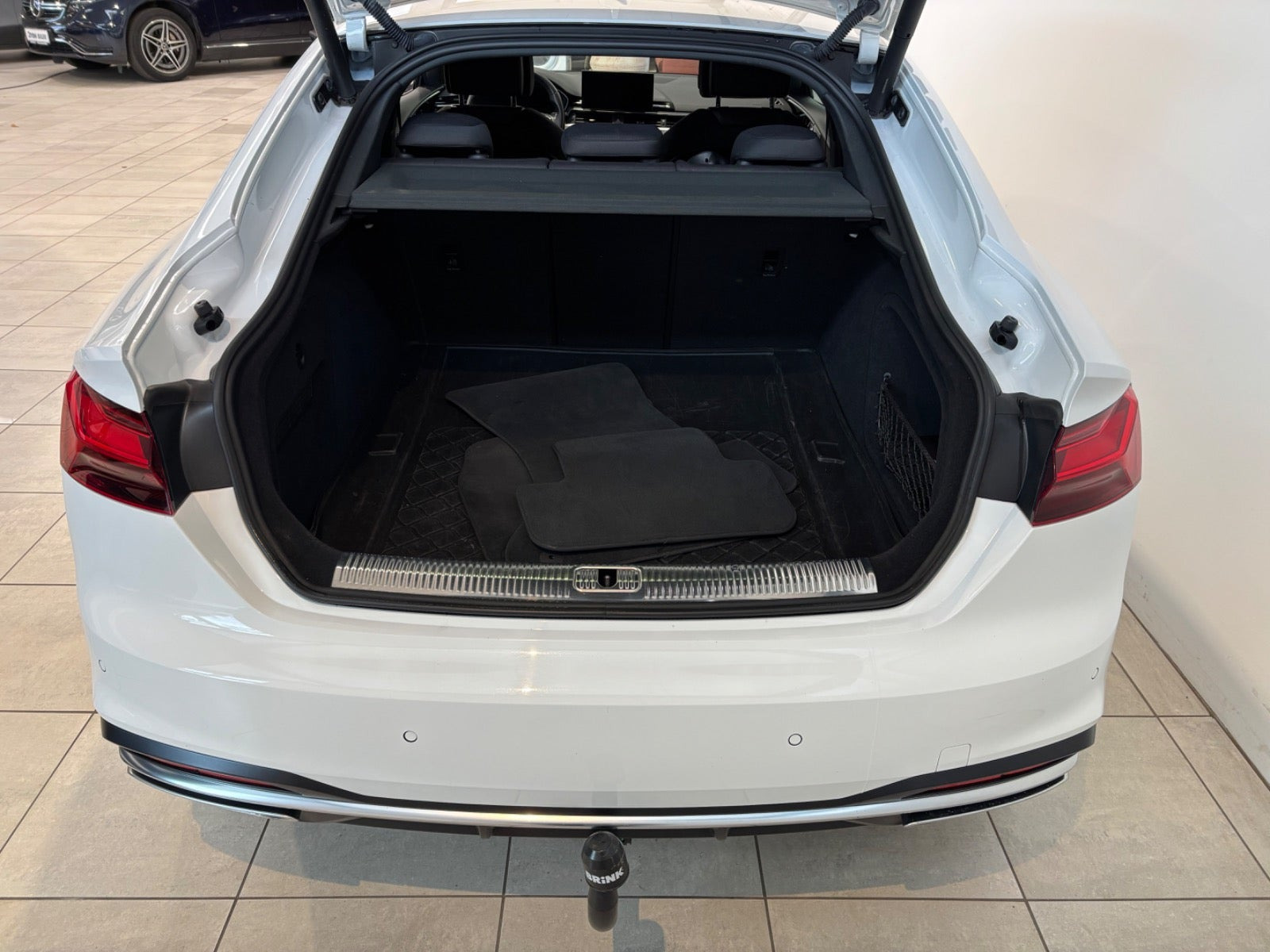 Hvid Audi A5 fra 2020