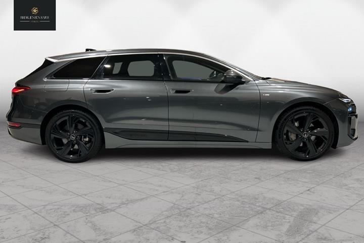 Grå Audi A6 fra 2025