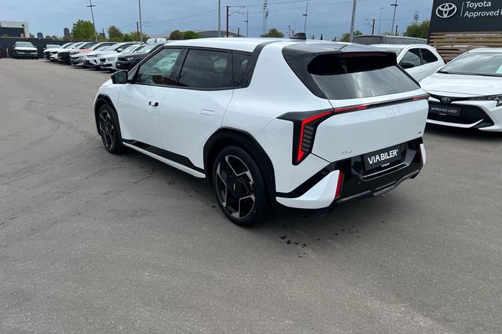 Hvid Kia EV4 fra 2026