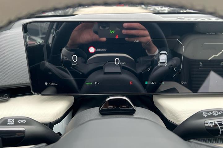 Hvid Kia EV4 fra 2026