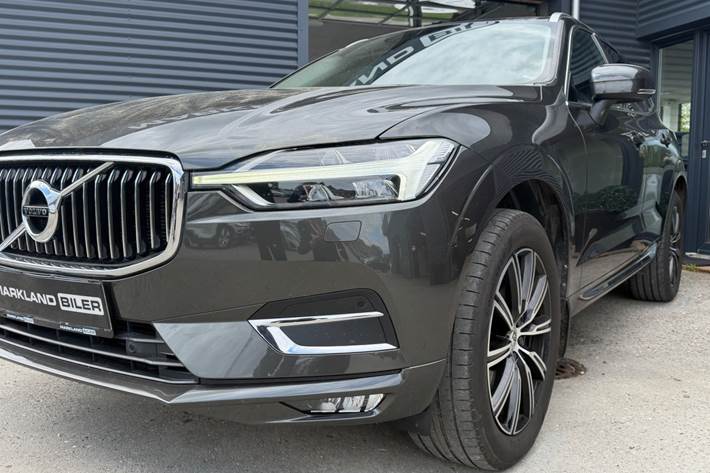 Grå Volvo XC60 fra 2020