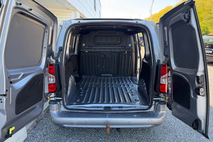 Sølv Citroën Berlingo fra 2019