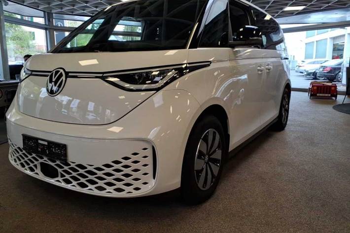 Hvid VW ID.Buzz fra 2023