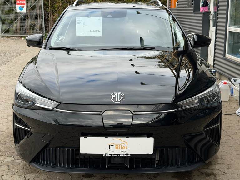 MG MG5 61 Luxury