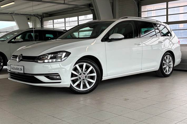 Hvid VW Golf VII fra 2017
