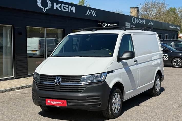 Hvid VW Transporter fra 2020