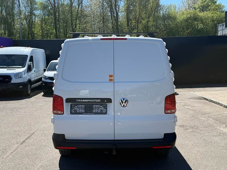 VW Transporter 2,0 TDi 150 Kassevogn DSG kort