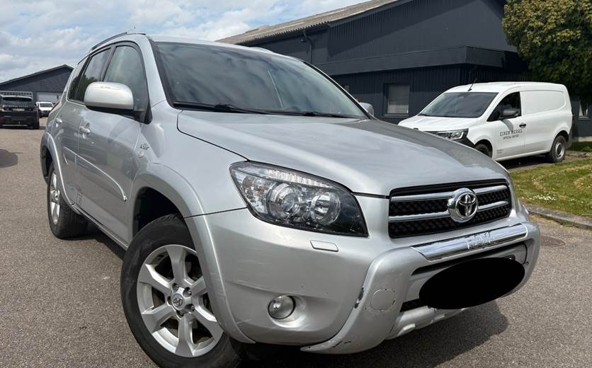 Toyota RAV4 2,2 D-CAT 177 4x4 Van