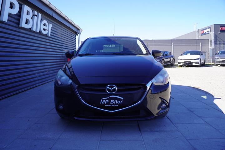 Sort Mazda 2 fra 2015