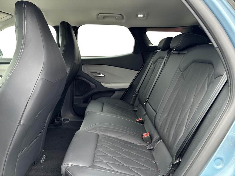 Ford Explorer 77 Premium Extended Range