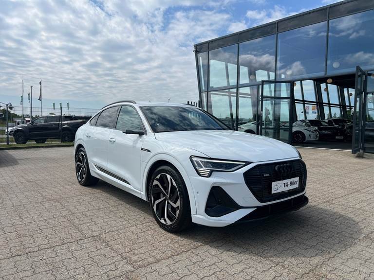 Audi e-tron 55 S-line Sportback quattro