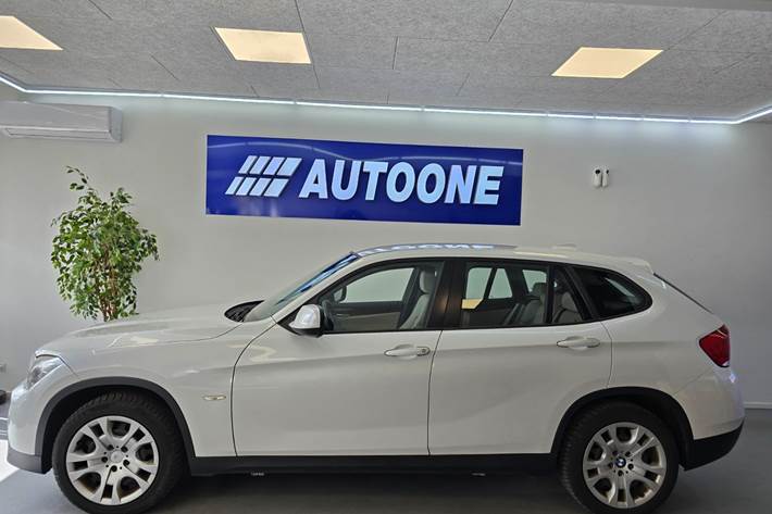 Hvid BMW X1 fra 2011