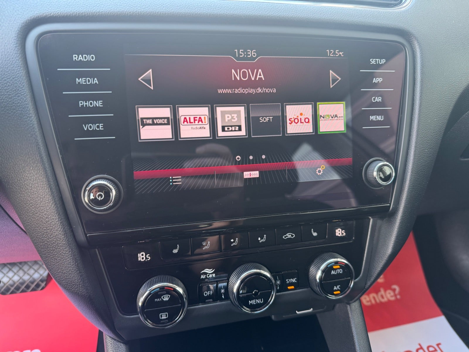Hvid Skoda Octavia fra 2019