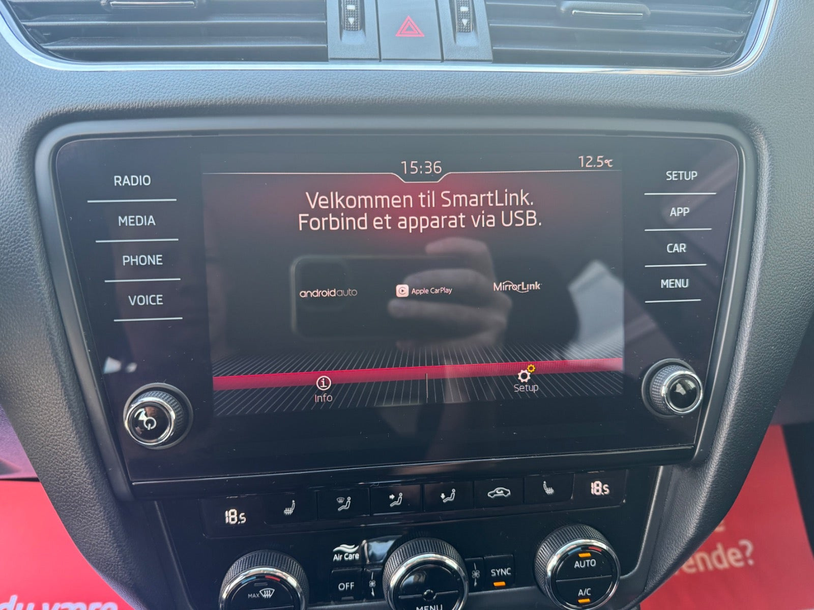 Hvid Skoda Octavia fra 2019