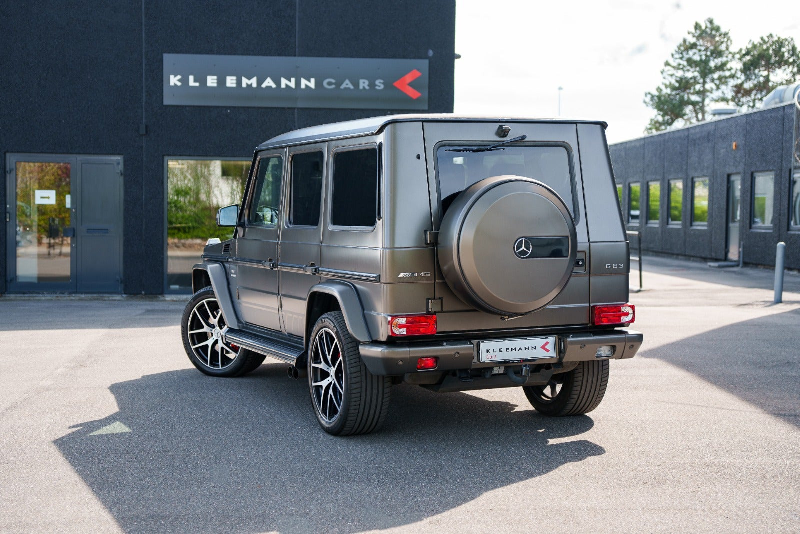 Grå Mercedes G63 fra 2017