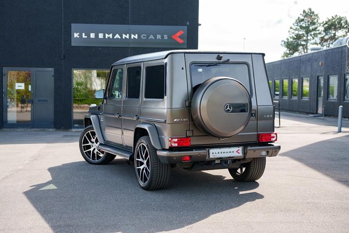 Grå Mercedes G63 fra 2017