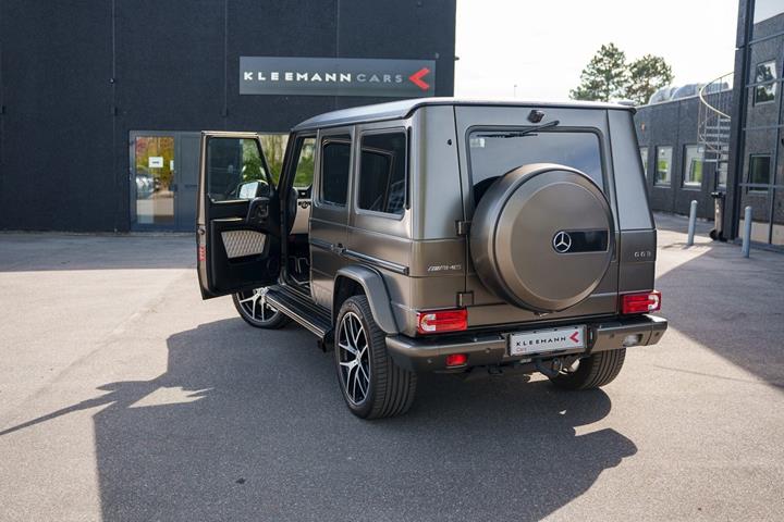 Grå Mercedes G63 fra 2017