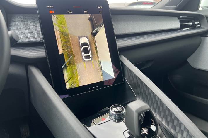 Hvid Polestar 2 fra 2023