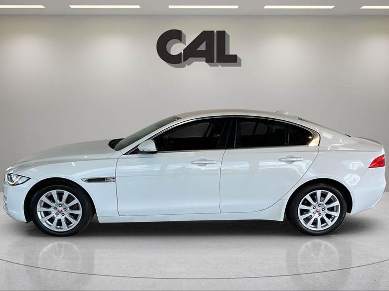 Jaguar XE 2,0 D180 Prestige