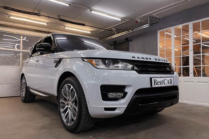 Hvid Land Rover Range Rover sport fra 2016