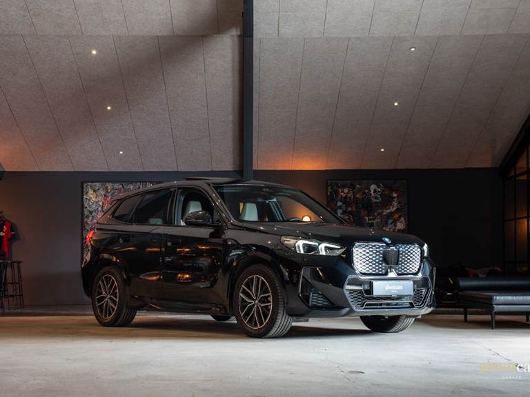 BMW iX1 xDrive30 M-Sport