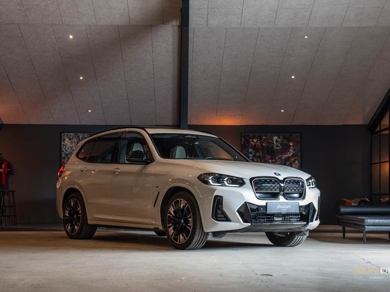 BMW iX3 Charged Plus M-Sport
