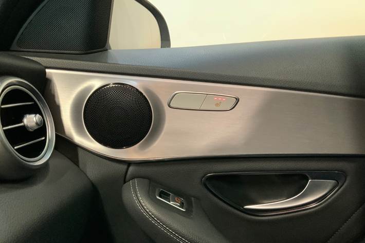 Sølv Mercedes C220 d fra 2019