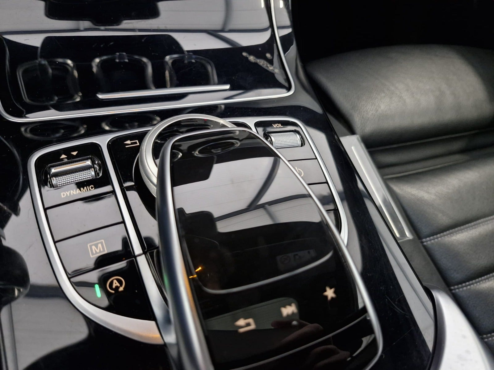 Sort Mercedes GLC250 d fra 2018