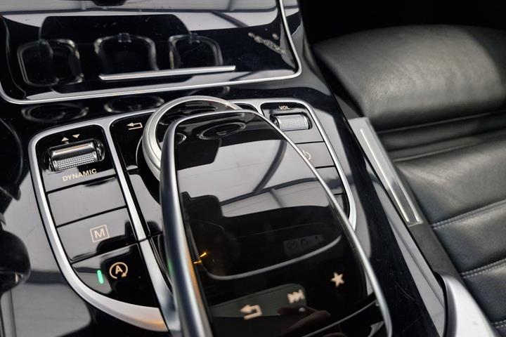Sort Mercedes GLC250 d fra 2018