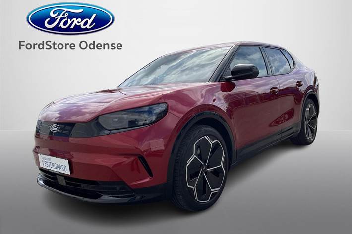 Rød Ford Capri fra 2025 set udefra