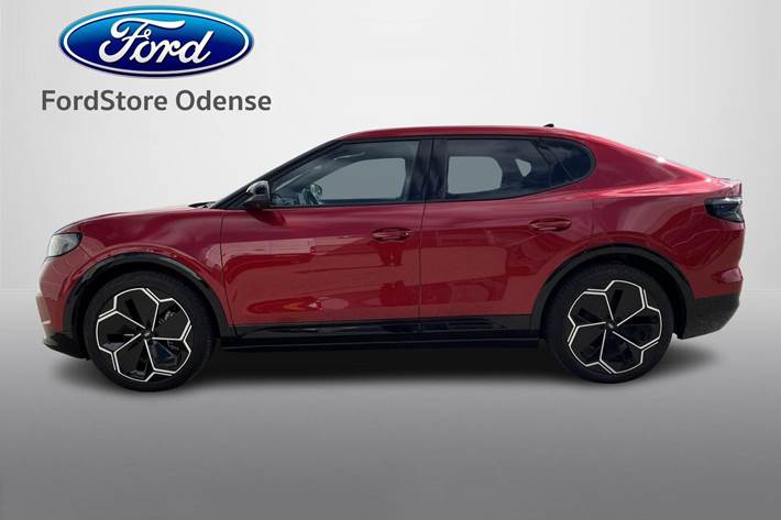 Rød Ford Capri fra 2025