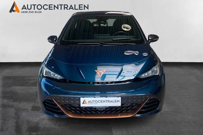 Blå Cupra Born fra 2023