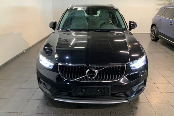 Sort Volvo XC40 fra 2018
