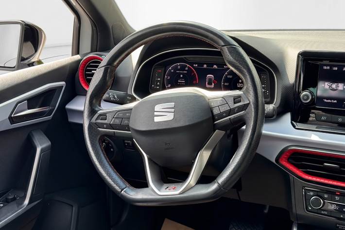 Hvid Seat Arona fra 2022