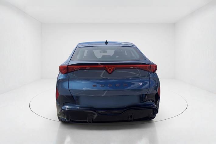 Blå Cupra Tavascan fra 2024